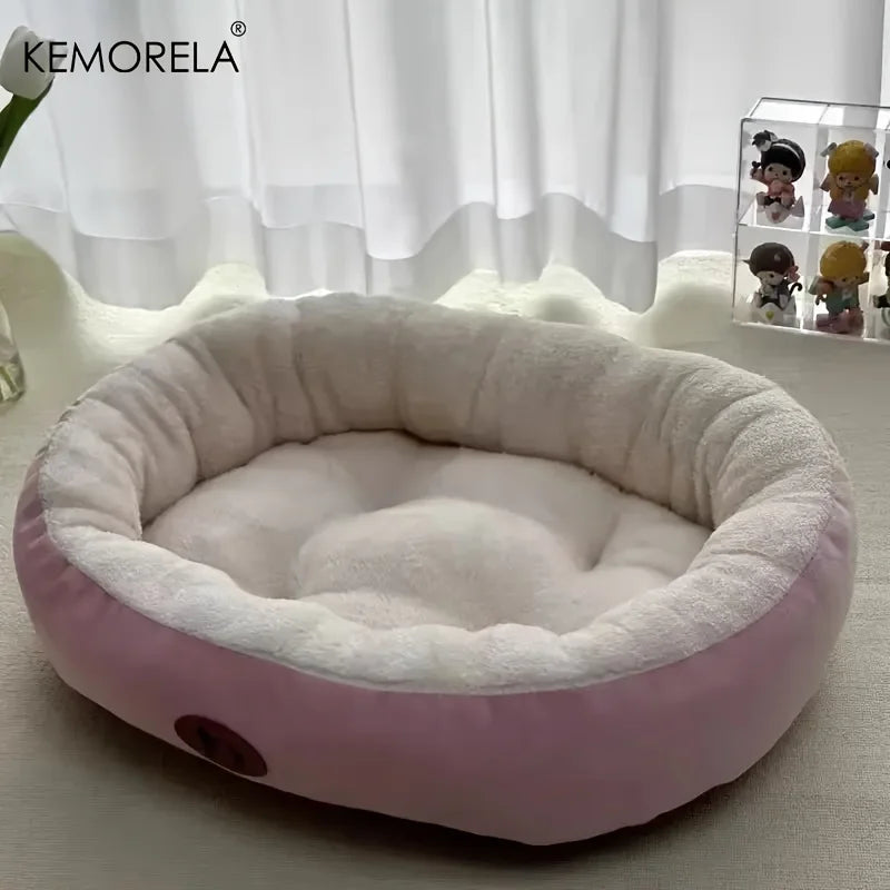 Cama ovalada acogedora para gatos