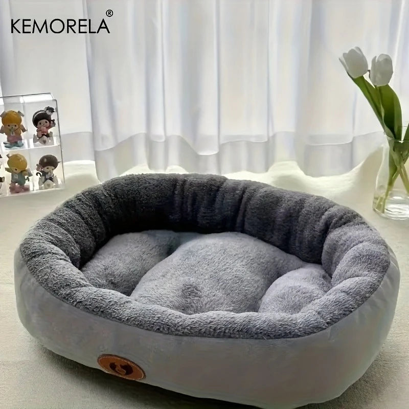 Cama ovalada acogedora para gatos